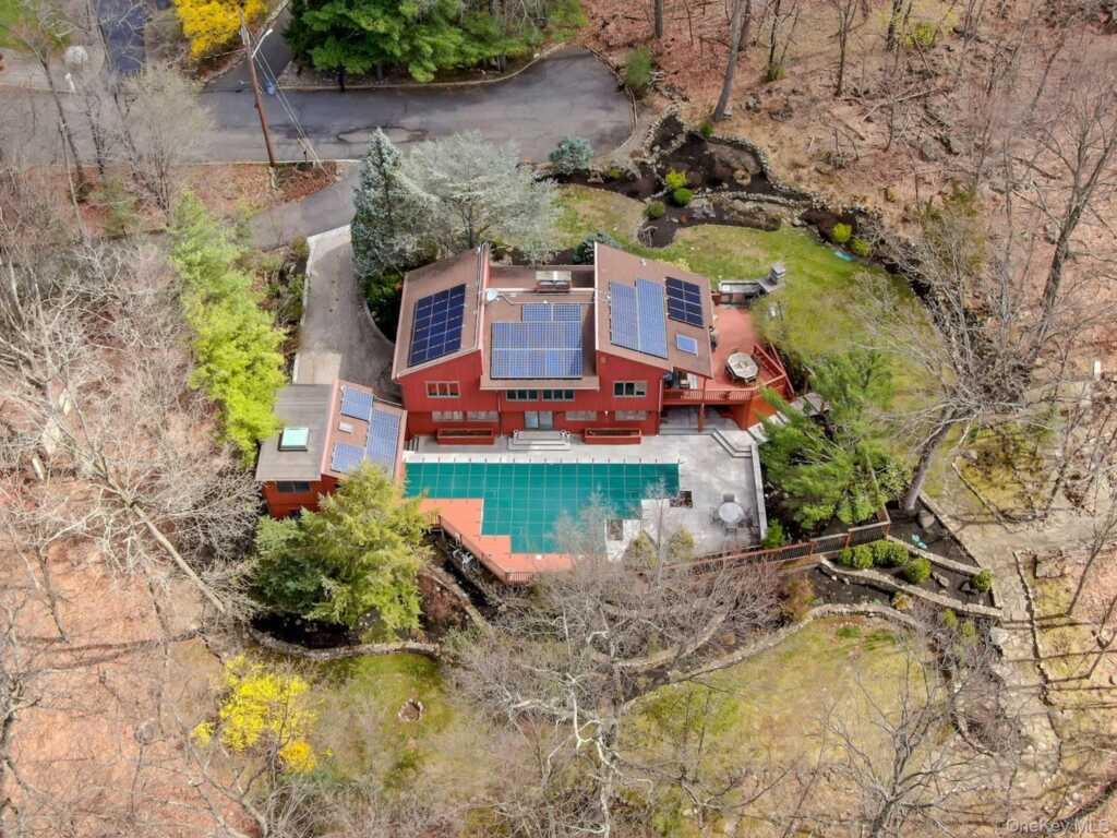 837 Sherry Drive, Valley Cottage, NY 10989 - Photo 38 of 49