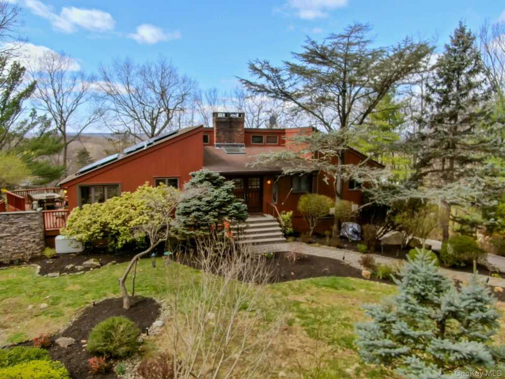 837 Sherry Drive, Valley Cottage, NY 10989 - Photo 45 of 49