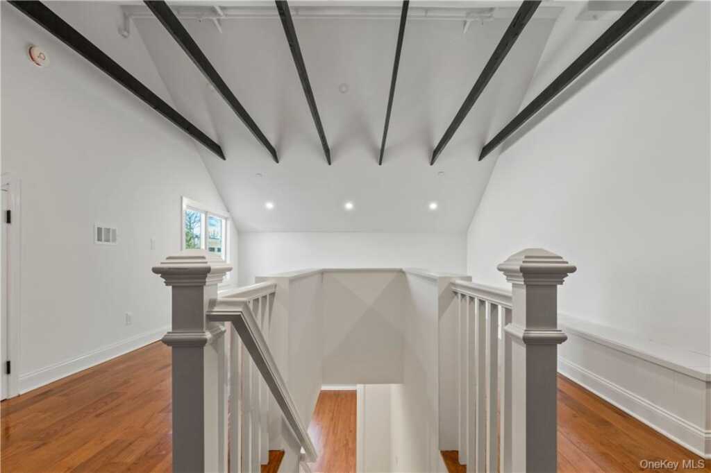 50 Pondview Road, Unit #F, Rye, NY 10580 - Photo 20 of 25