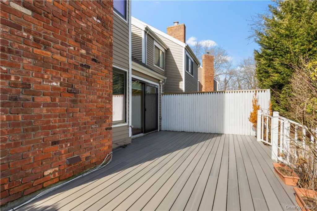 50 Pondview Road, Unit #F, Rye, NY 10580 - Photo 22 of 25