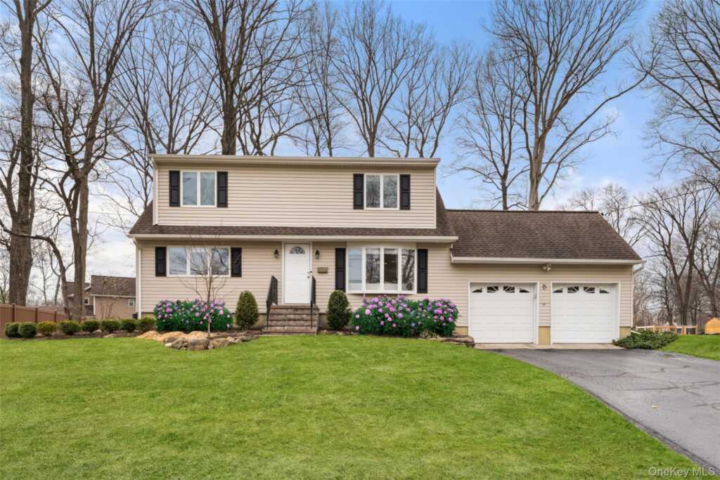 5 Short Hill Road, New City, NY 10956 - Photo 2 of 21