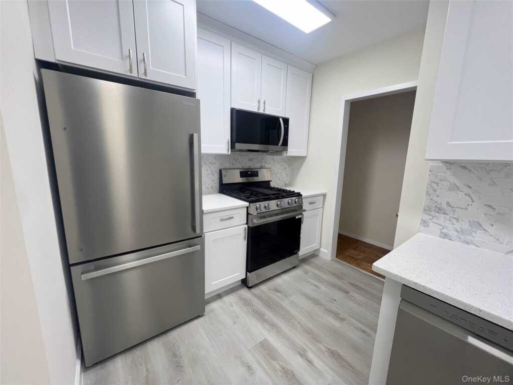 30 Lake Street, Unit #2-I, White Plains, NY 10603 - Photo 8 of 26