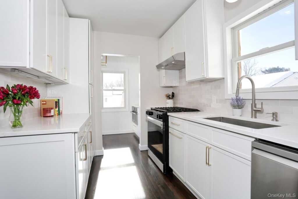 42 E Main Street, Stony Point, NY 10980 - Photo 13 of 27