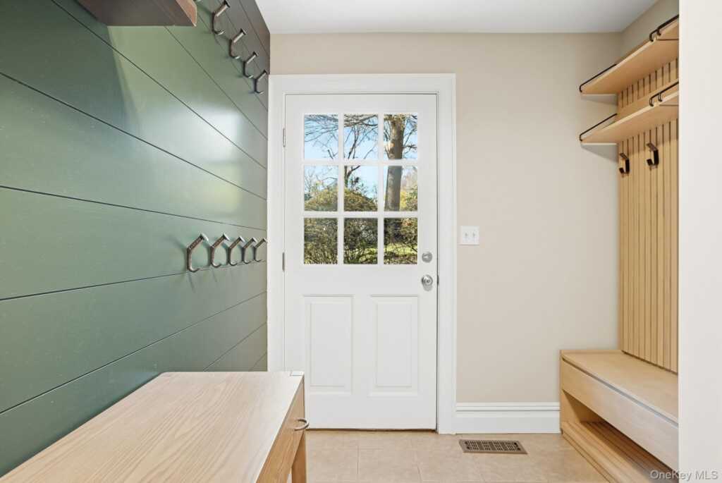 4 Boulder Road, Rye, NY 10580 - Photo 18 of 41