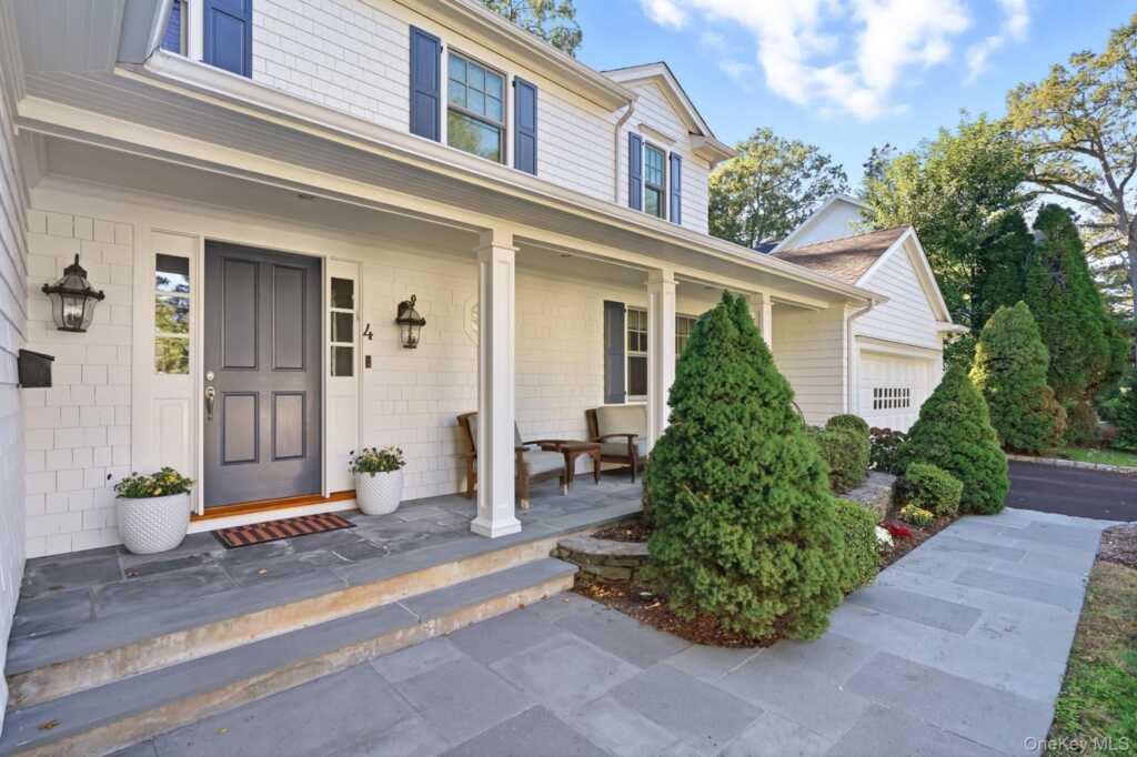 4 Boulder Road, Rye, NY 10580 - Photo 2 of 41