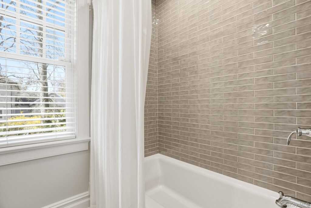 4 Boulder Road, Rye, NY 10580 - Photo 27 of 41