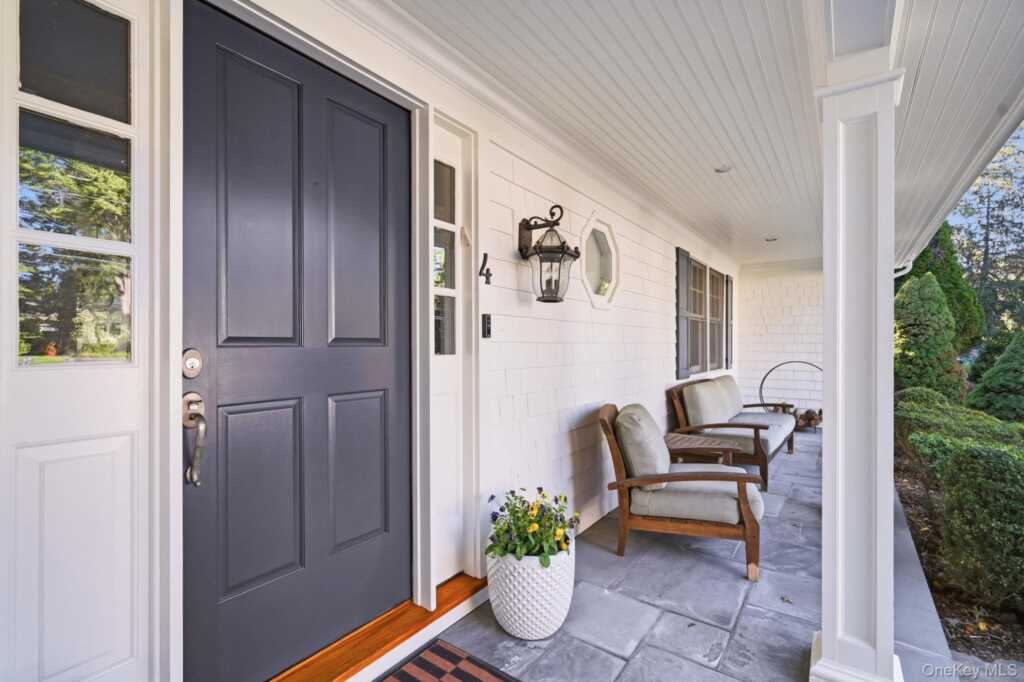 4 Boulder Road, Rye, NY 10580 - Photo 3 of 41