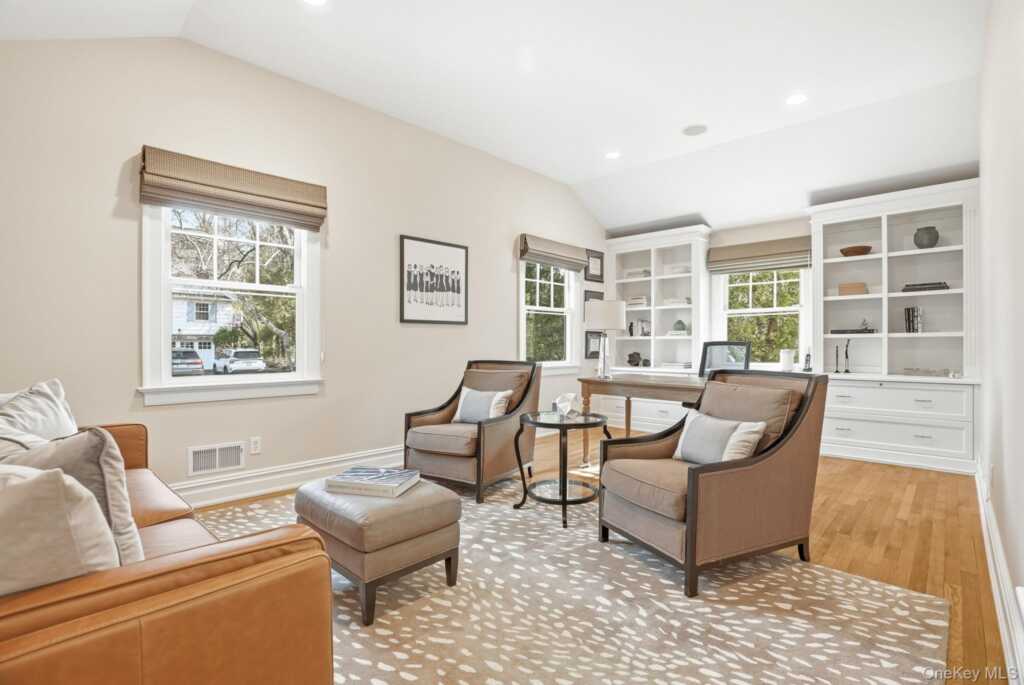 4 Boulder Road, Rye, NY 10580 - Photo 7 of 41