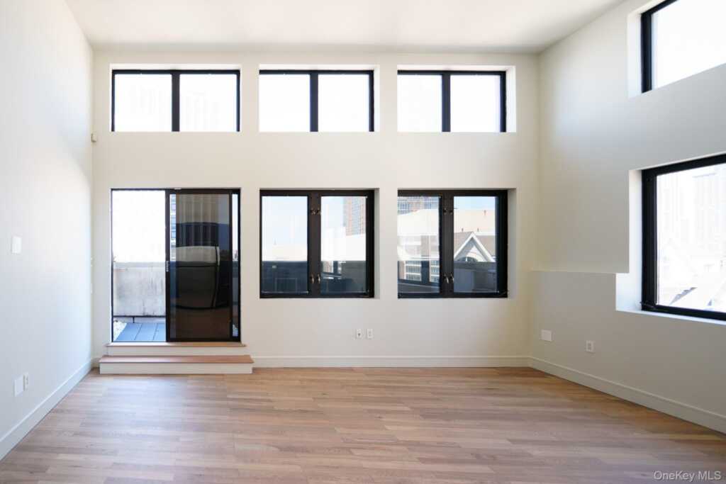 25 Leroy Place, Unit #PH1, New Rochelle, NY 10801 - Photo 6 of 14