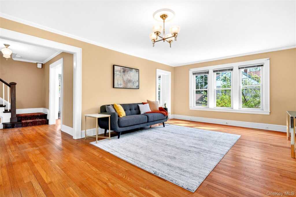 60 Old Middletown Road, Pearl River, NY 10965 - Photo 12 of 43