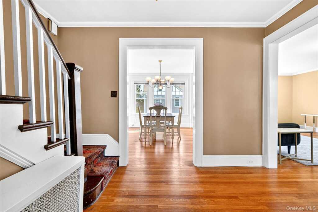 60 Old Middletown Road, Pearl River, NY 10965 - Photo 9 of 43