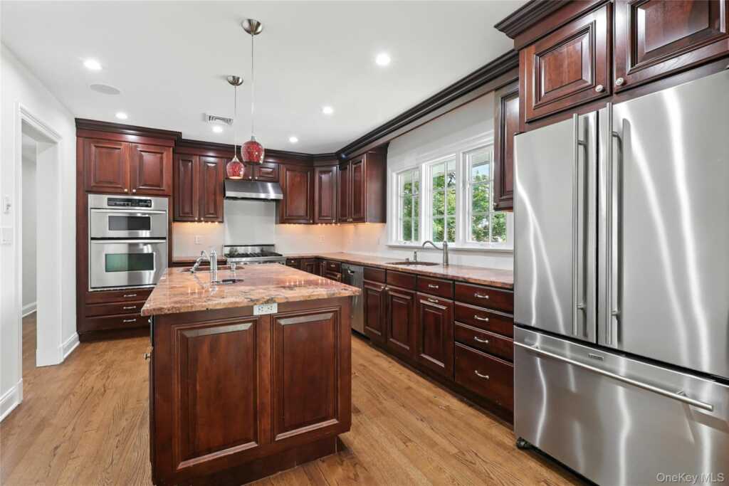 53 Upland Street, Rye, NY 10573 - Photo 3 of 11