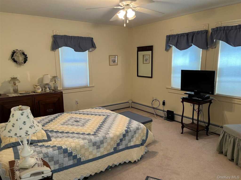 4 Sandhage Drive, Pearl River, NY 10965 - Photo 15 of 32