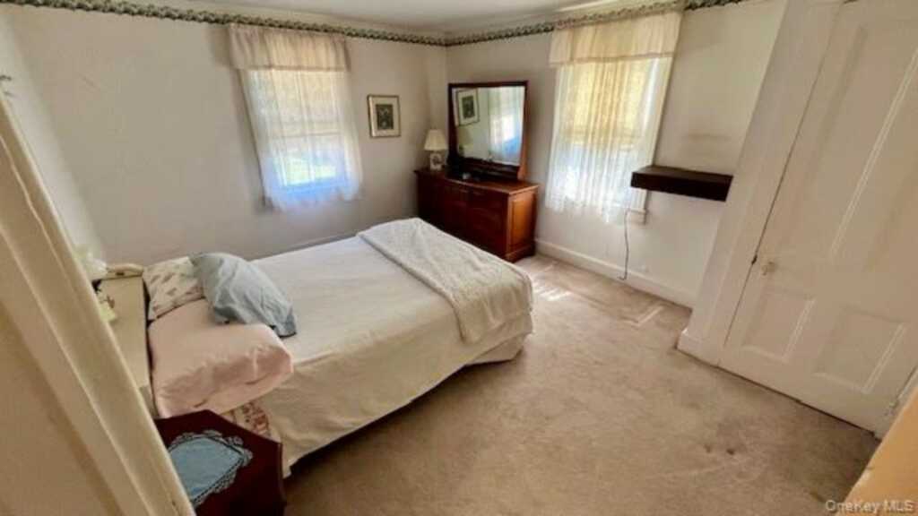 4 Sandhage Drive, Pearl River, NY 10965 - Photo 20 of 32