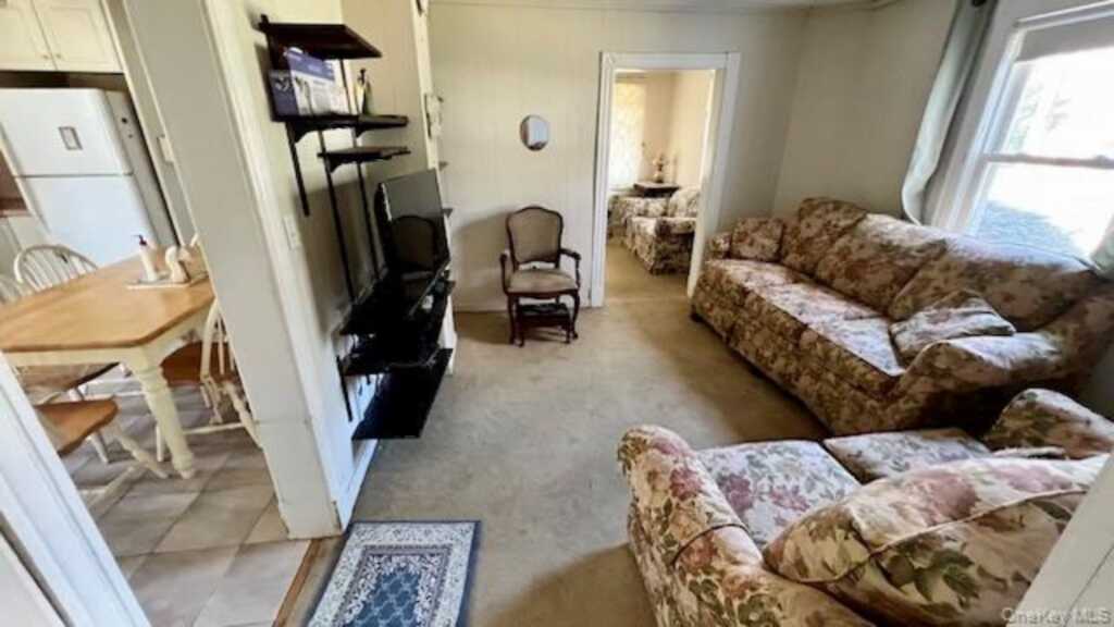 4 Sandhage Drive, Pearl River, NY 10965 - Photo 9 of 32