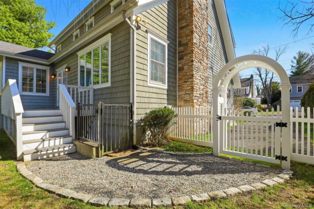 7 Adelaide Street, Rye, NY 10580 - Photo 33 of 42