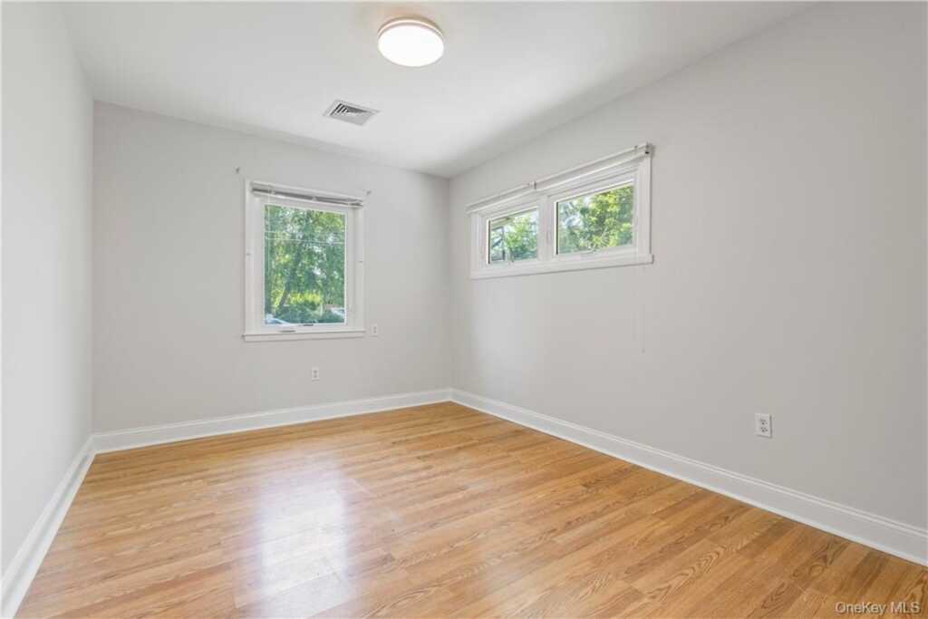 17 Soundview Avenue, Rye, NY 10580 - Photo 12 of 20