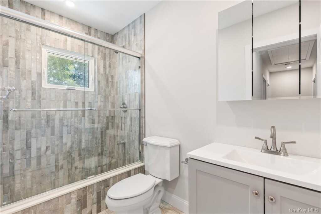 17 Soundview Avenue, Rye, NY 10580 - Photo 14 of 20