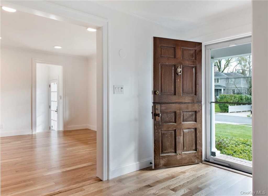 19 Oneida Street, Rye, NY 10580 - Photo 3 of 22