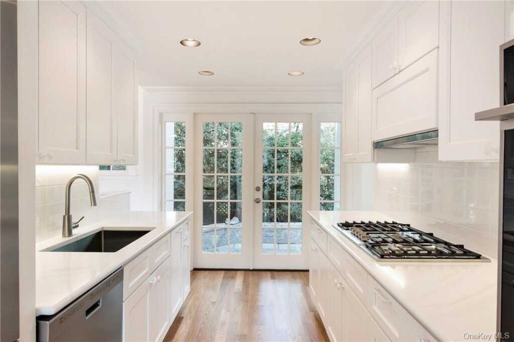 19 Oneida Street, Rye, NY 10580 - Photo 8 of 22