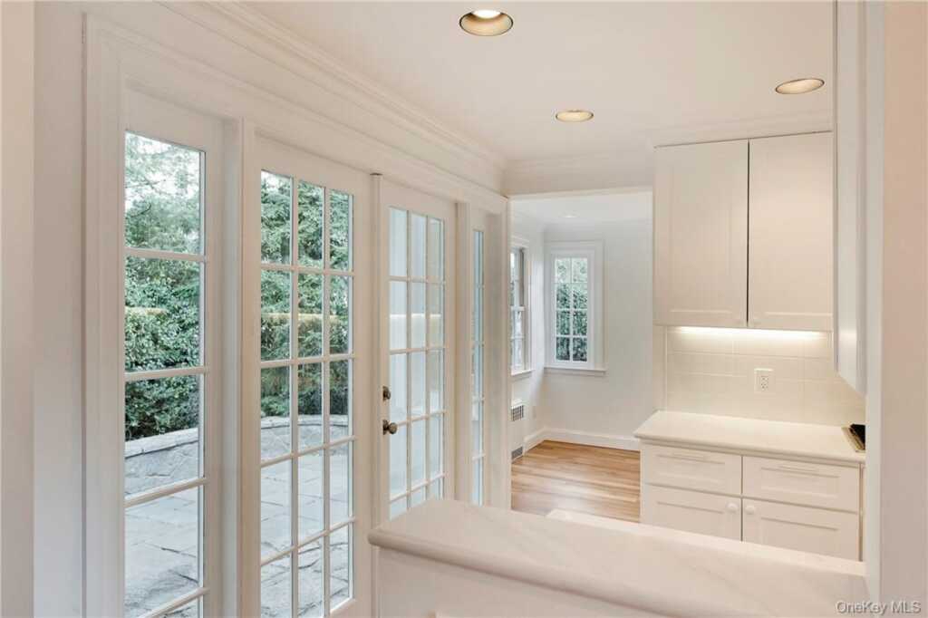 19 Oneida Street, Rye, NY 10580 - Photo 9 of 22