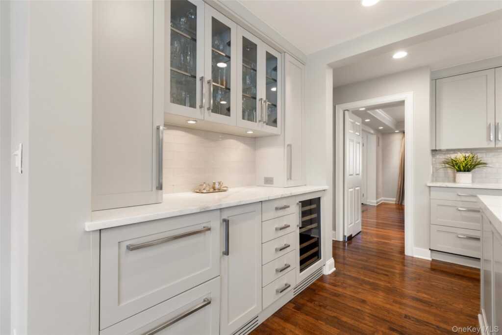 16 John Jay Place, Rye, NY 10580 - Photo 10 of 50