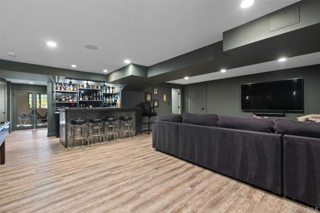 16 John Jay Place, Rye, NY 10580 - Photo 35 of 50