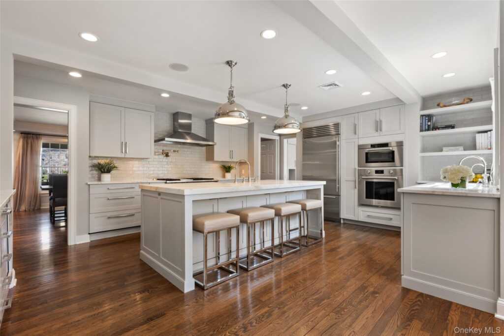 16 John Jay Place, Rye, NY 10580 - Photo 5 of 50