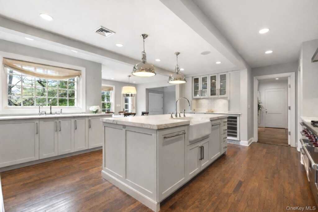 16 John Jay Place, Rye, NY 10580 - Photo 7 of 50