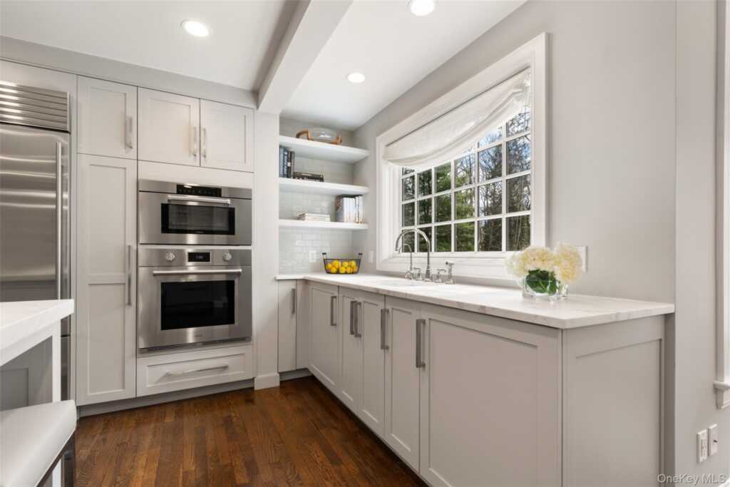 16 John Jay Place, Rye, NY 10580 - Photo 9 of 50