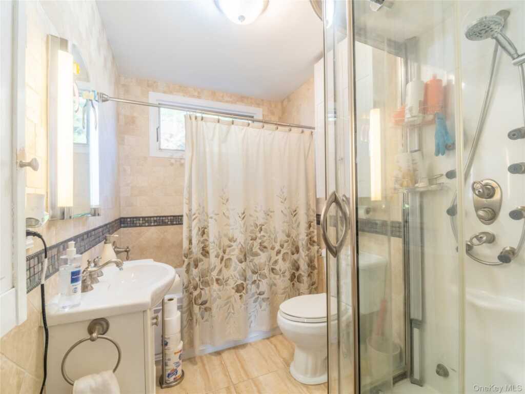 27 Westview Avenue, Rye, NY 10573 - Photo 10 of 22