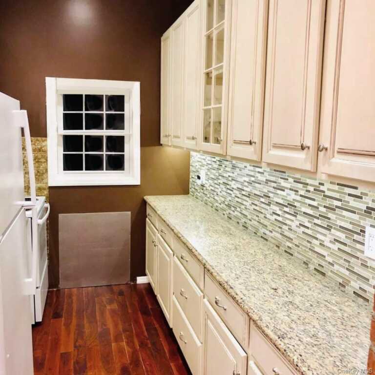 27 Westview Avenue, Rye, NY 10573 - Photo 15 of 22