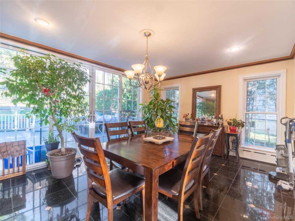 27 Westview Avenue, Rye, NY 10573 - Photo 5 of 22