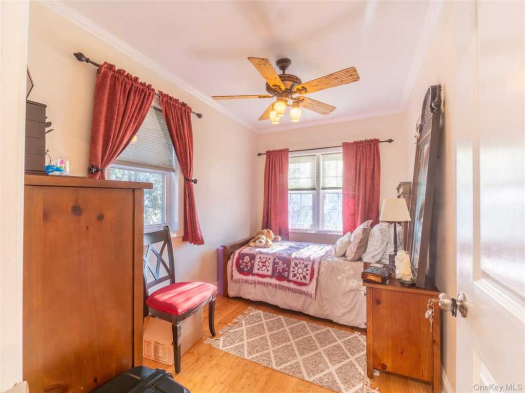 27 Westview Avenue, Rye, NY 10573 - Photo 7 of 22