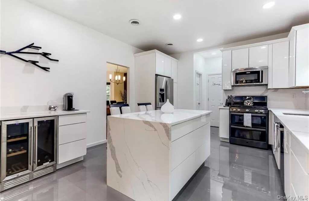 4 Clancy Farms Court, Stony Point, NY 10980 - Photo 21 of 37