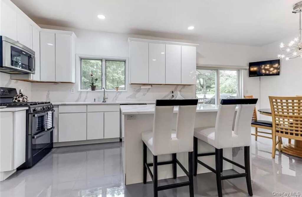 4 Clancy Farms Court, Stony Point, NY 10980 - Photo 22 of 37