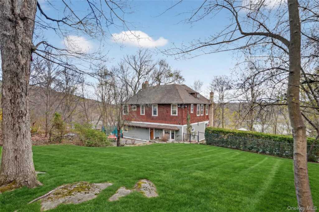 65 Rockledge Drive, Suffern, NY 10901 - Photo 37 of 48