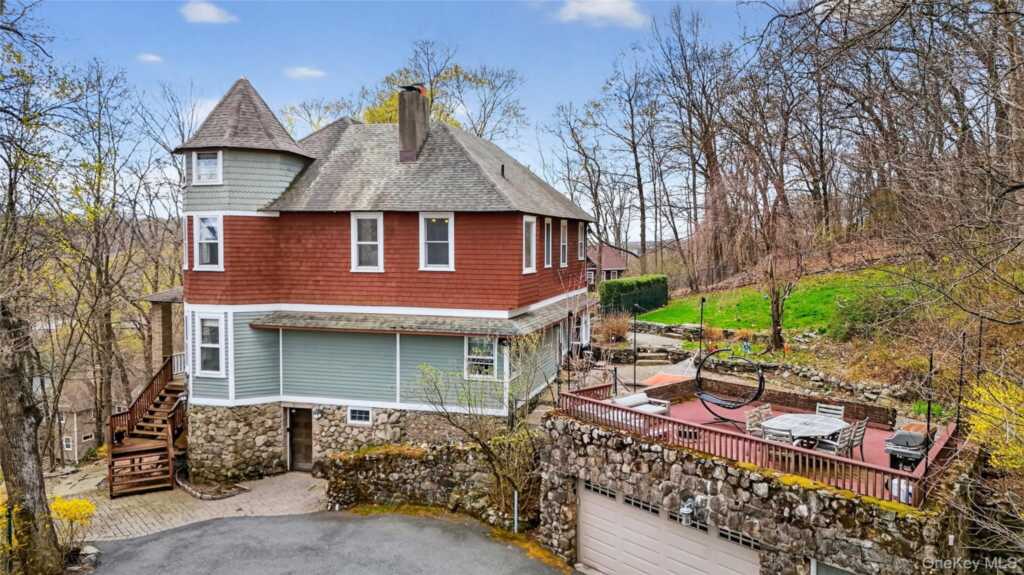 65 Rockledge Drive, Suffern, NY 10901 - Photo 4 of 48