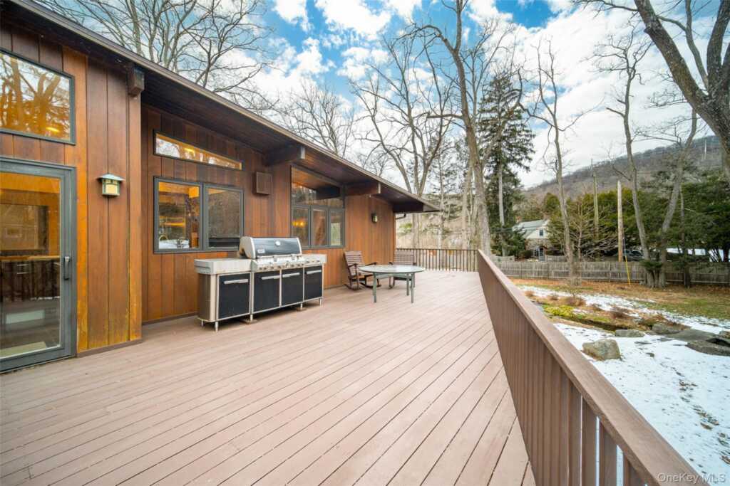 24 Spook Rock Road, Suffern, NY 10901 - Photo 25 of 33