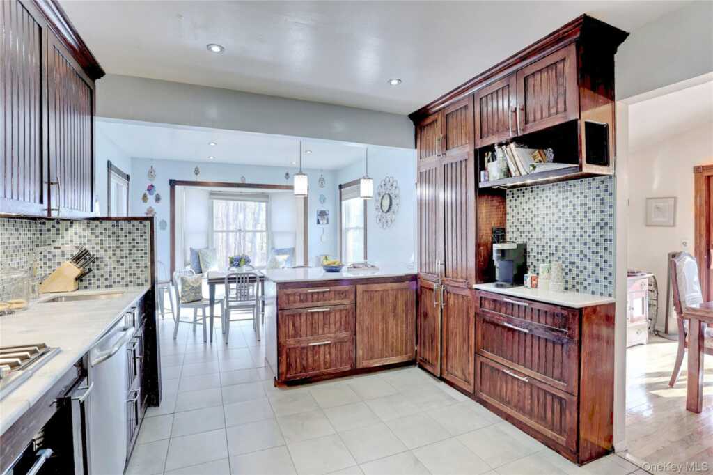 1 Forest Glen Court, Suffern, NY 10901 - Photo 13 of 46