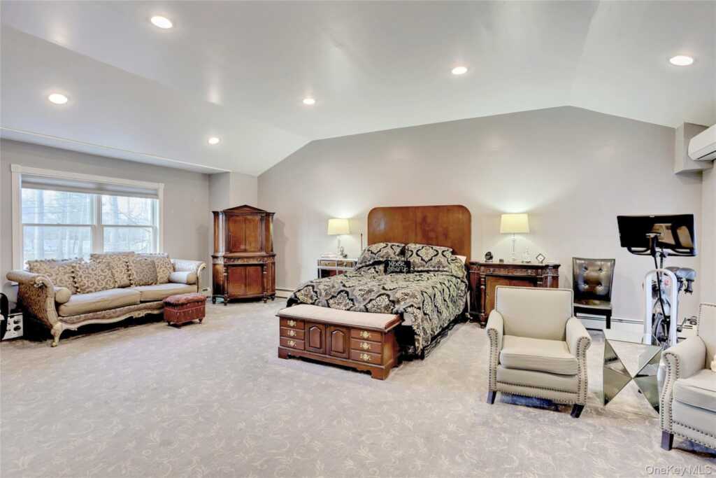 1 Forest Glen Court, Suffern, NY 10901 - Photo 17 of 46