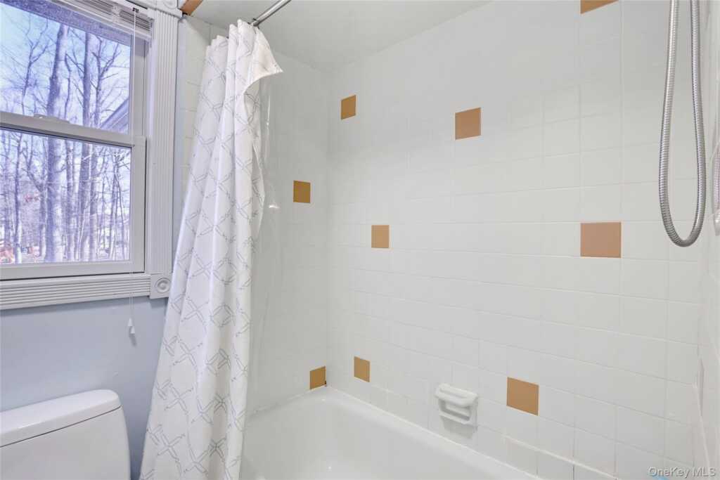 1 Forest Glen Court, Suffern, NY 10901 - Photo 27 of 46