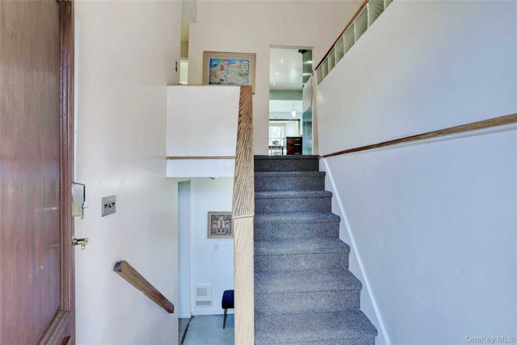 1 Forest Glen Court, Suffern, NY 10901 - Photo 3 of 46