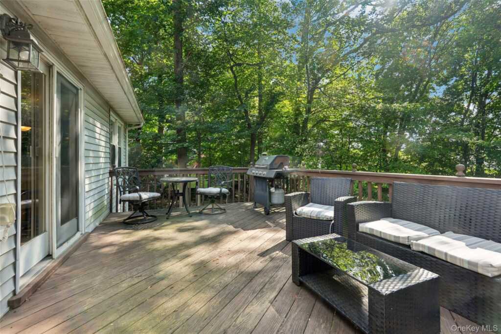 27A Claremont Lane, Suffern, NY 10901 - Photo 39 of 43