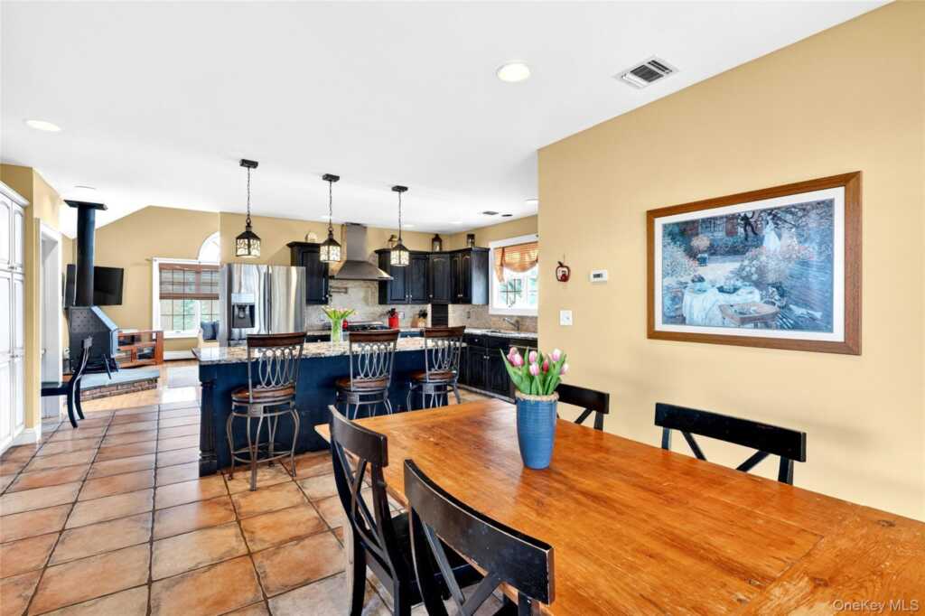 77 Hunt Avenue, Pearl River, NY 10965 - Photo 19 of 50