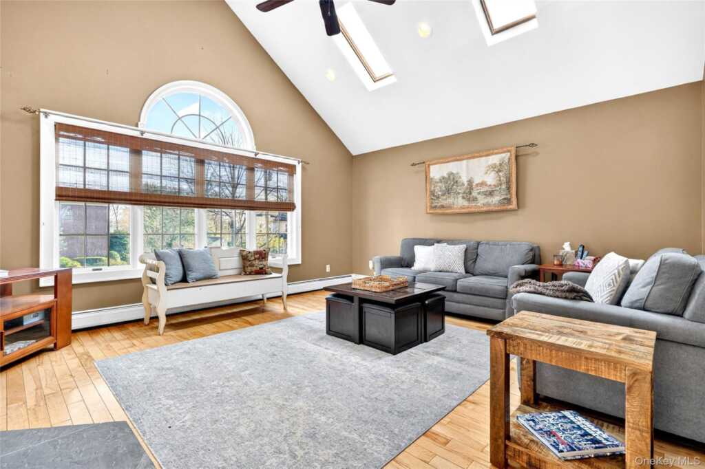 77 Hunt Avenue, Pearl River, NY 10965 - Photo 21 of 50