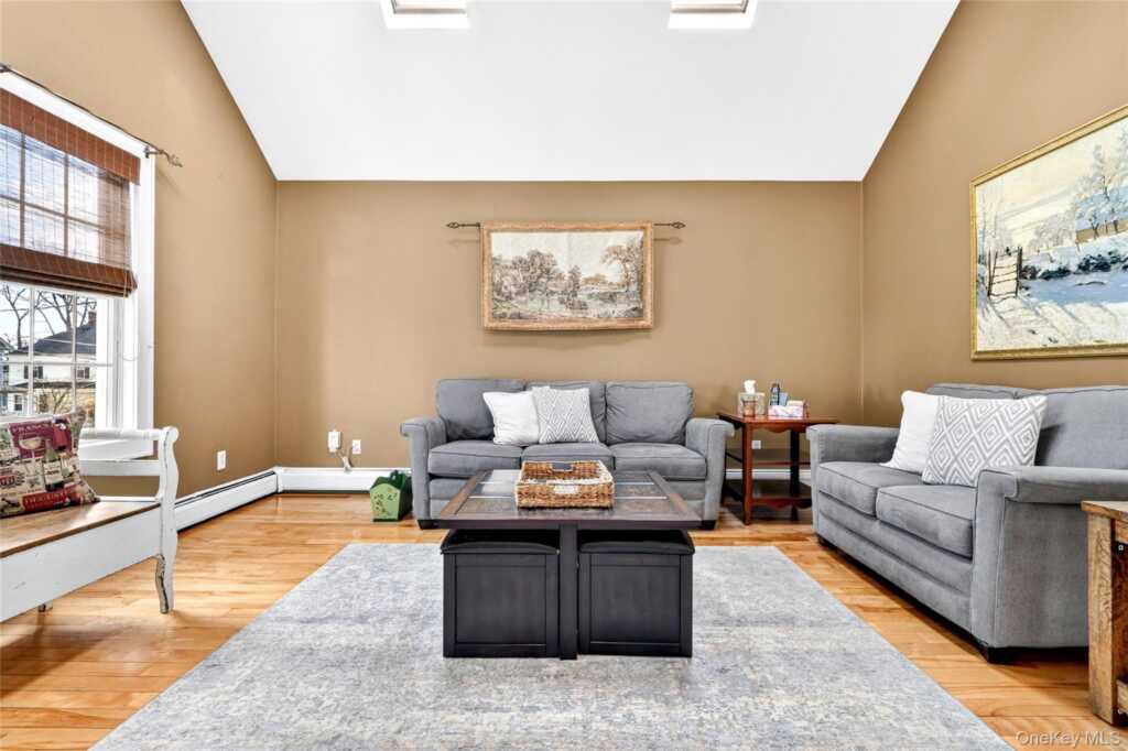 77 Hunt Avenue, Pearl River, NY 10965 - Photo 22 of 50