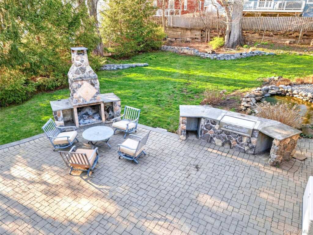 77 Hunt Avenue, Pearl River, NY 10965 - Photo 43 of 50