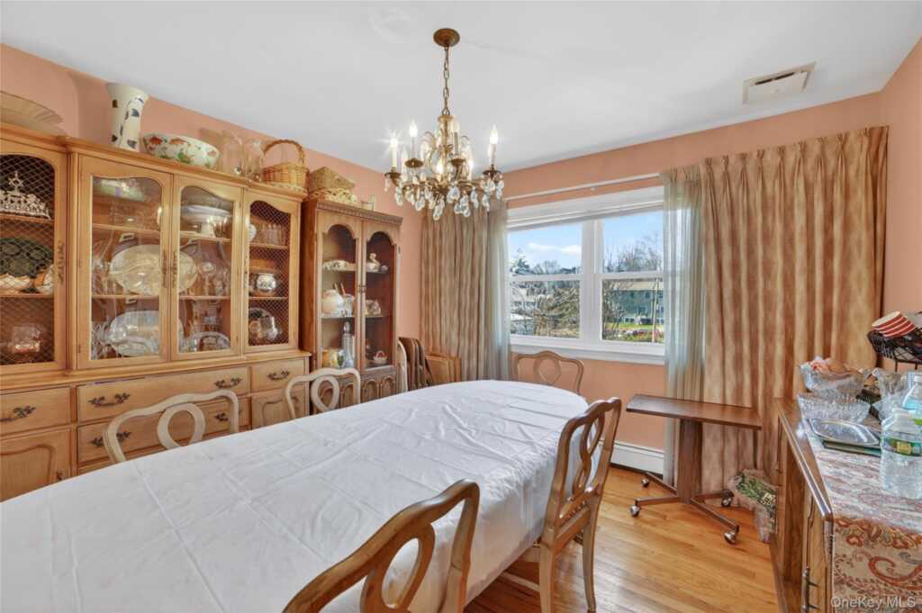 276 5th Avenue, New Rochelle, NY 10801 - Photo 10 of 40