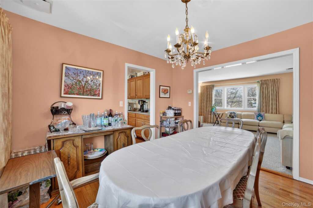 276 5th Avenue, New Rochelle, NY 10801 - Photo 11 of 40